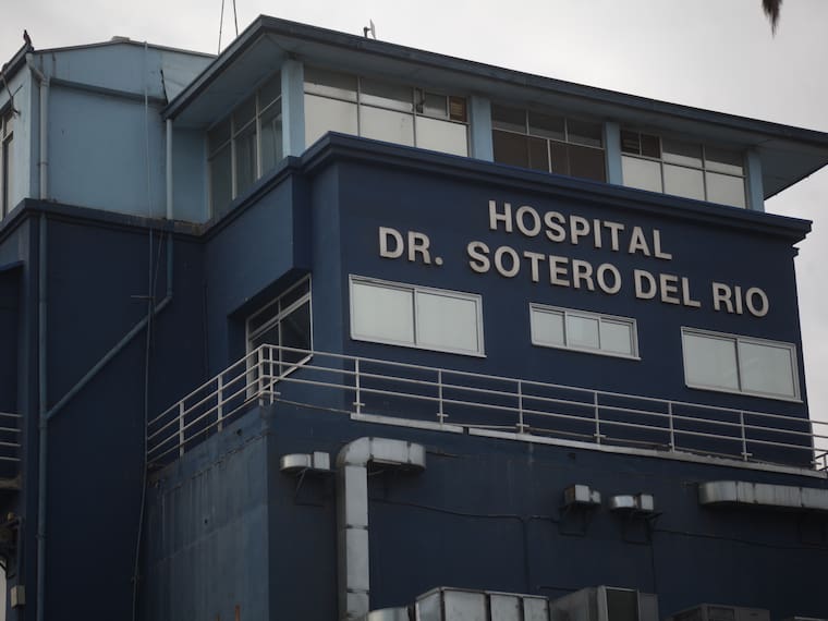 Crisis en Hospital Sótero del Río: directivos amenazan con renuncias masivas si se concreta salida de director del recinto sin finalizar el sumario