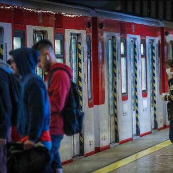 ¿Cómo funciona el Metro de Santiago hoy jueves 27 de junio?