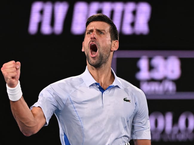 Novak Djokovic inicia su defensa del título en el Abierto de Australia con sufrido triunfo ante el joven Dino Prizmic