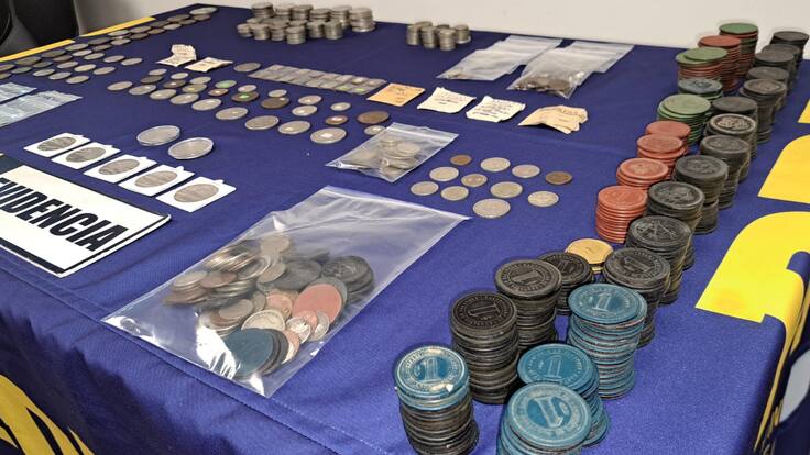 PDI logra incautar monedas robadas y avaluadas en $40 millones: así son los curiosos ejemplares históricos que se comercializaban en Viña del Mar
