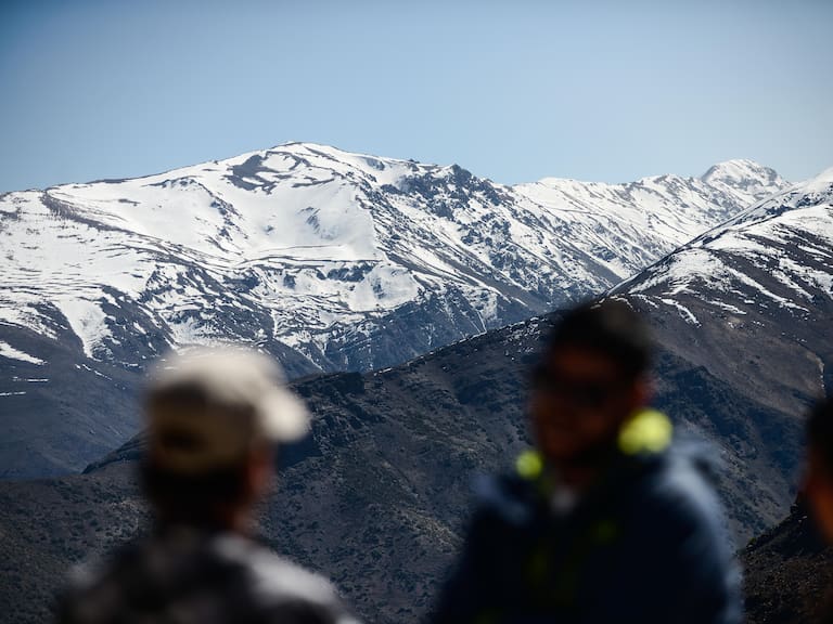 Cordillera de Los Andes: Senapred confirma hallazgo de tres cuerpos en zona de búsqueda de andinistas argentinos extraviados