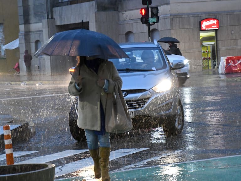 Lluvia en Santiago 2024: mes de junio se convierte en el más lluvioso de los últimos 22 años en la Región Metropolitana