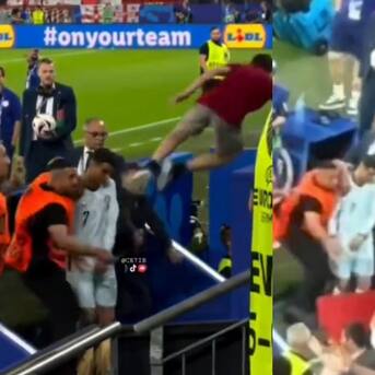 Insólito: hincha se lanzó desde la tribuna para tocar a Cristiano Ronaldo y sufrió impactante caída