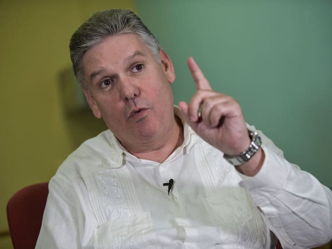 El exministro de economía de Cuba será investigado por un eventual caso de corrupción
