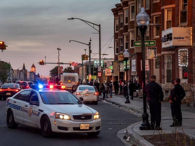Oficiales de la policía de Baltimore en Estados Unidos