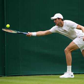 Nicolás Jarry paga caro su inactividad y queda eliminado en primera ronda de Wimbledon