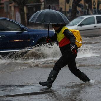 Lluvia en Santiago: a qué hora empiezan las precipitaciones este lunes 17 de junio
