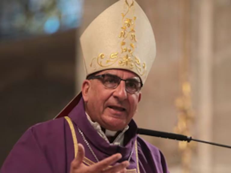 Arzobispo Chomalí critica anuncios sobre aborto y eutanasia: “Pierden indefensos, pierde Chile y el Estado de derecho”