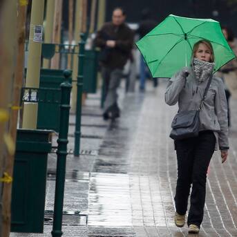Lluvia en Santiago: cuándo y a qué hora serán las precipitaciones más fuertes en la capital