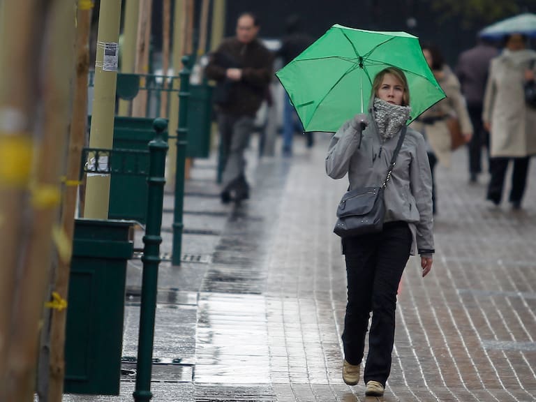 Lluvia en Santiago: cuándo y a qué hora serán las precipitaciones más fuertes en la capital