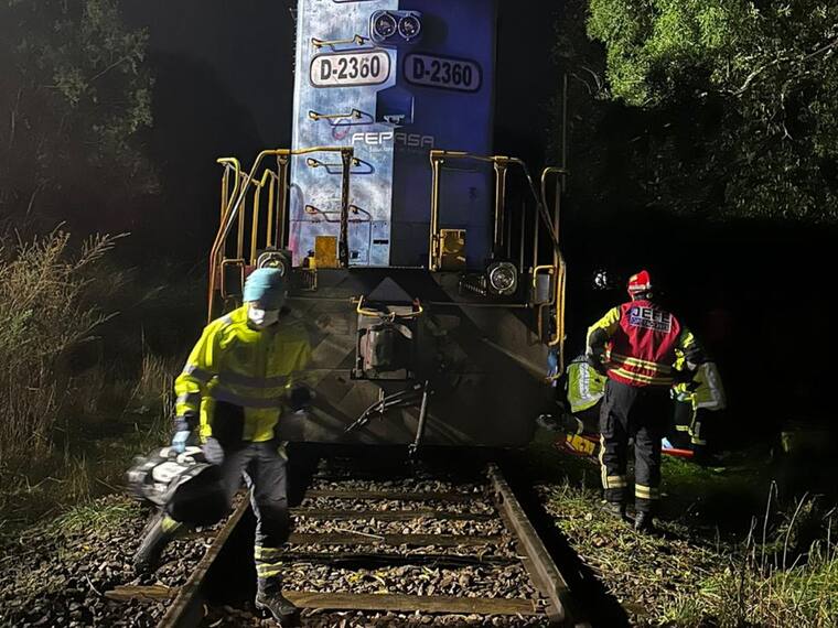 Accidente en cruce ferroviario de Paillaco: atropello de tren deja un fallecido y un herido de gravedad