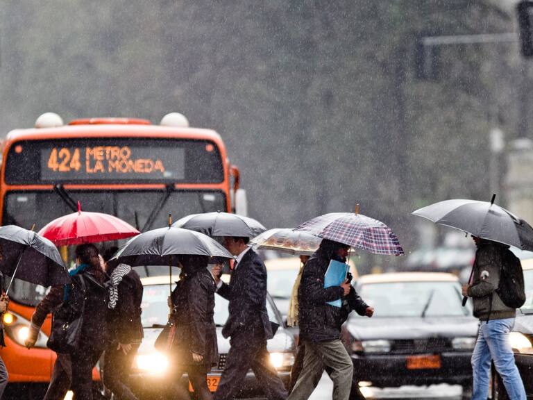 Lluvia en Santiago 2024: ¿A qué hora dejará de llover en la región Metropolitana?