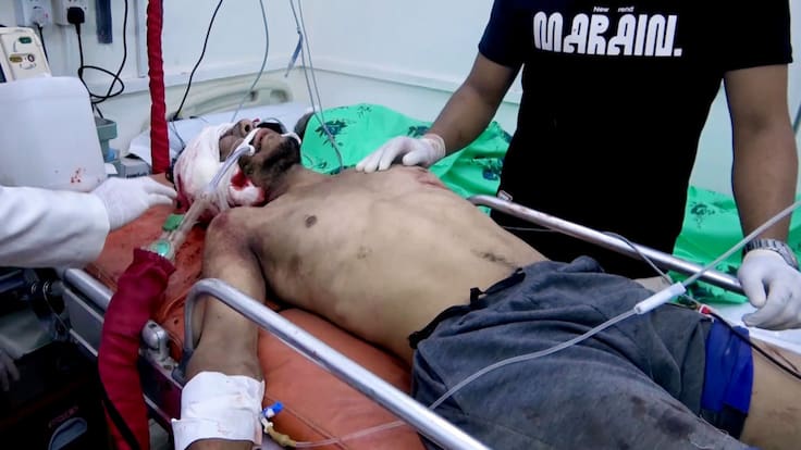 Estados Unidos y Reino Unido matan a 14 personas en bombardeo contra Yemen