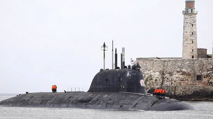 Cuba recibe a una flota de buques de guerra de Rusia que incluye un submarino nuclear