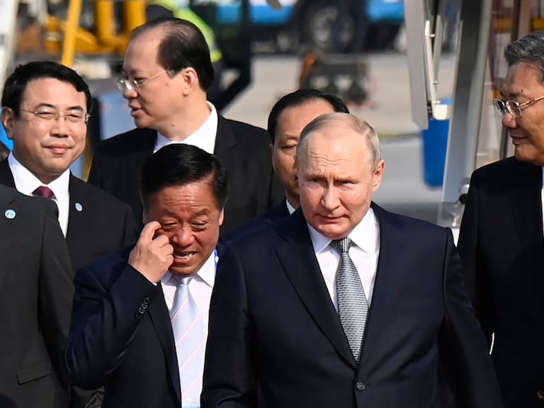 Diplomacia de China recibe al presidente de Rusia Vladimir Putin en Pekín
