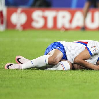 Tendrá que usar máscara: la lesión de Kylian Mbappé durante el estreno francés en la Eurocopa 2024
