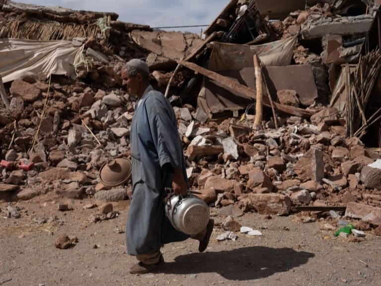 Presidente Boric ofrece apoyo a Marruecos tras devastador terremoto que dejó más de 2.600 muertes
