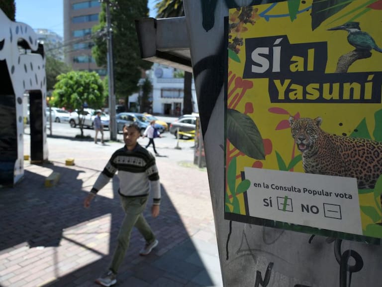 Cartel por la protección del Parque Nacional Yasuní en el plebiscito de Ecuador