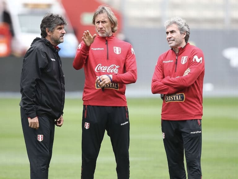 Histórico de la selección peruana se lanzó contra Ricardo Gareca: “El buzo de Chile le queda feo”