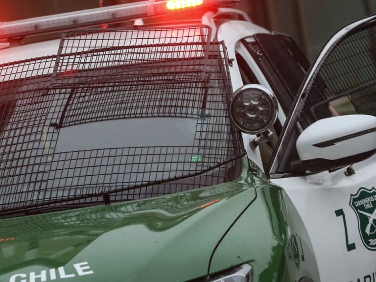San Ramón: persecución policial por vehículo robado termina con balacera y dos detenidos