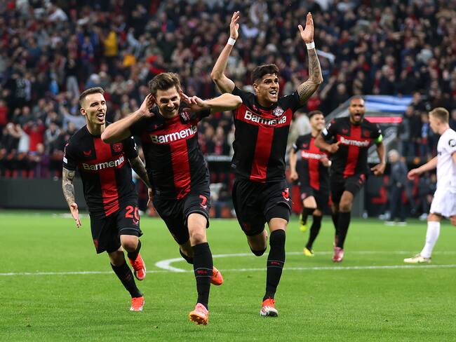 Bayer Leverkusen mantuvo su gran invicto: los resultados de la ida de los cuartos de final de la Europa League