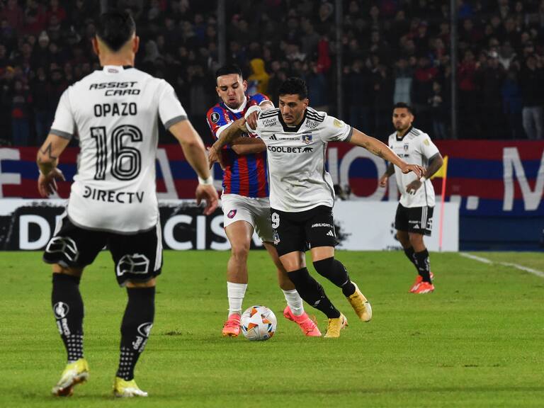 Colo Colo empató frente a Cerro Porteño y avanza a los 8vos de final de Copa Libertadores