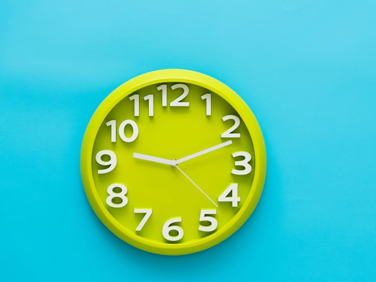 Cambio de hora en Chile 2024: en esta fecha se modifican los relojes para dejar atrás el horario de invierno