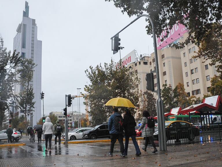 Ola de frío en Santiago: revisa cuál será el clima para este martes 21 de mayo