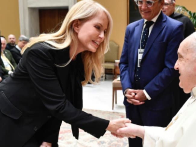 “Jamás pensé que sabría”: el encuentro de Cecilia Bolocco con el Papa Francisco en el Vaticano