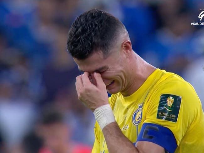 El desconsolado llanto de Cristiano Ronaldo tras perder la final de la Copa del Rey en Arabia Saudita