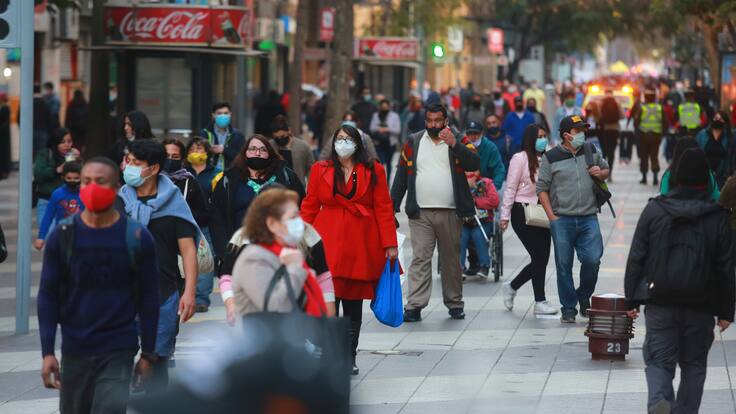 Economía chilena crece en 15 regiones del país: hogares evidenciaron un importante aumento en su consumo