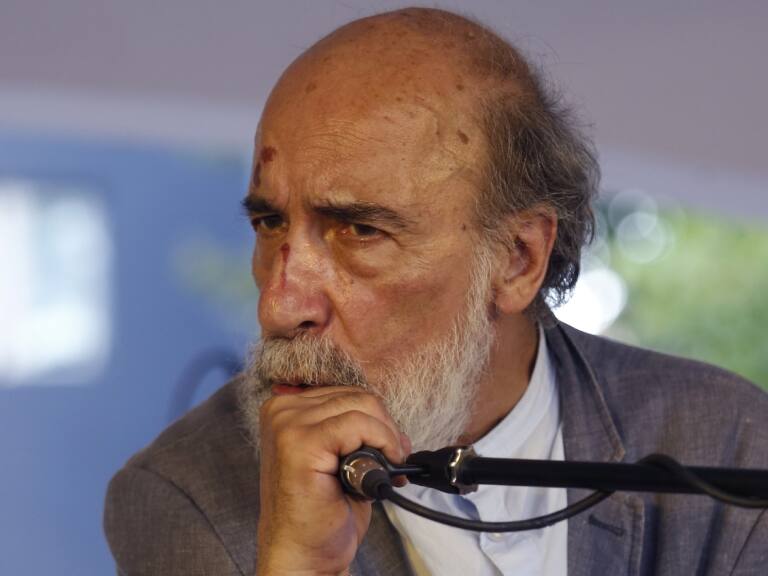 Nobel de Literatura: qué opciones tiene el chileno Raúl Zurita de quedarse con el galardón