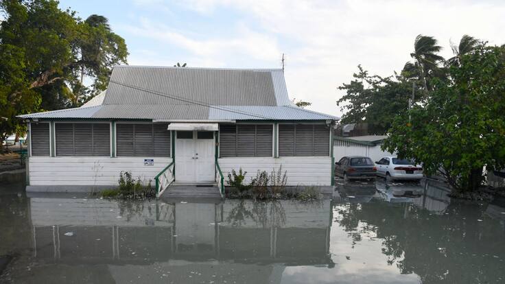 Huracán Beryl deja al menos cinco muertos, inundaciones y daños en el Caribe