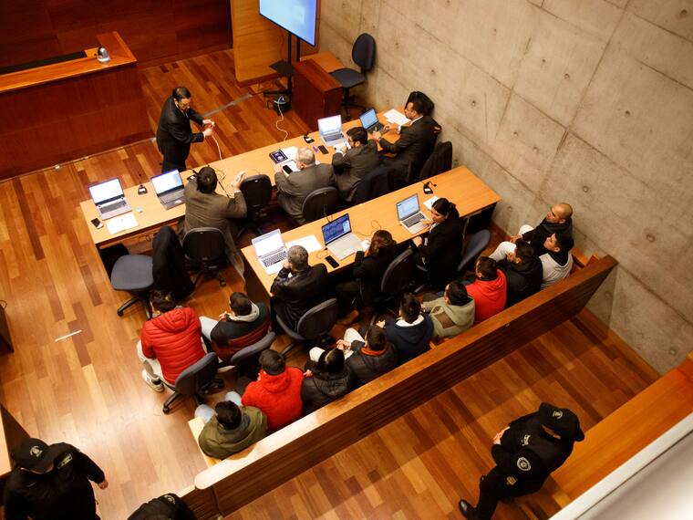 Este lunes continúa la formalización de los 12 excarabineros acusados de delitos de corrupción