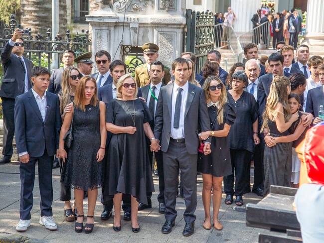 “Que resurja la unidad y amistad cívica”: Magdalena Piñera Morel agradece muy conmovida a quienes han recordado estos días al expresidente Piñera