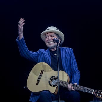 Joaquín Sabina regresa a Chile con gira de despedida de los escenarios 
