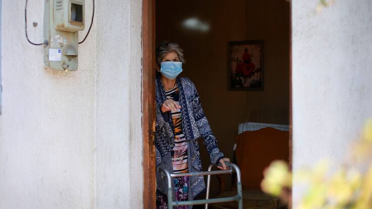Denuncian graves maltratos a adultos mayores en hogar de ancianos de Quillota: los dejaban amarrados y con hormigas en la cara