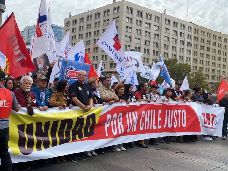 Paro nacional de la CUT: trabajadores marchan por las calles de Santiago y en el resto del país