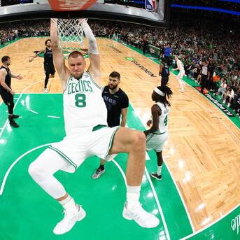 Boston Celtics fue demasiado para Dallas Mavericks en el primer juego de la definición