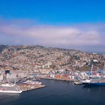 Así es el lujoso crucero que llegará al Puerto de Valparaíso en los próximos meses 