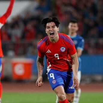 Víctor Dávila, la nueva carta de gol de Chile que recibió un regalo de Alexis Sánchez y luego se lo robaron