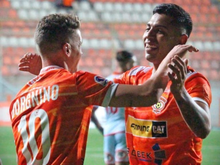 Cobreloa se impuso sobre Unión Española en Calama y se metió entre los punteros del Campeonato Nacional