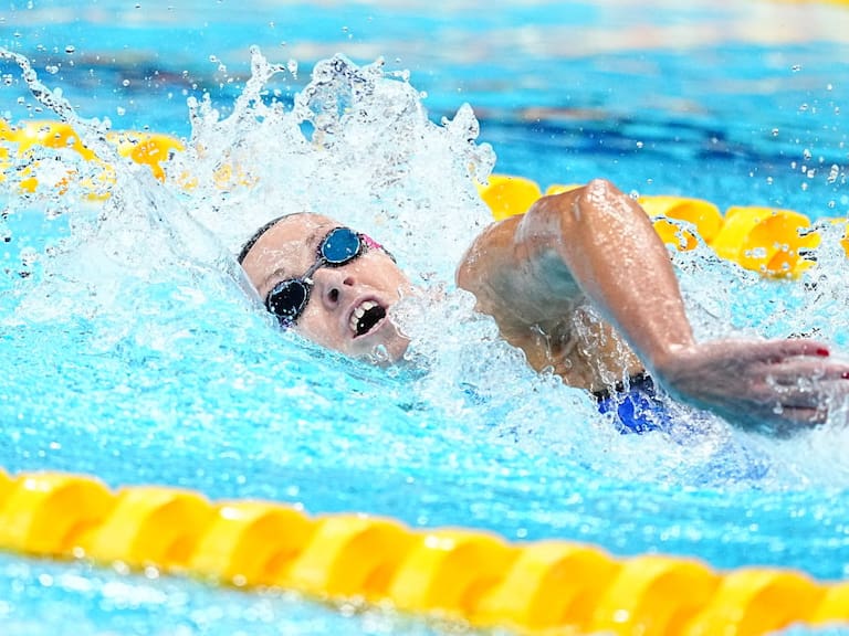 Kristel Köbrich lidera la nómina de la natación chilena para competir en Santiago 2023
