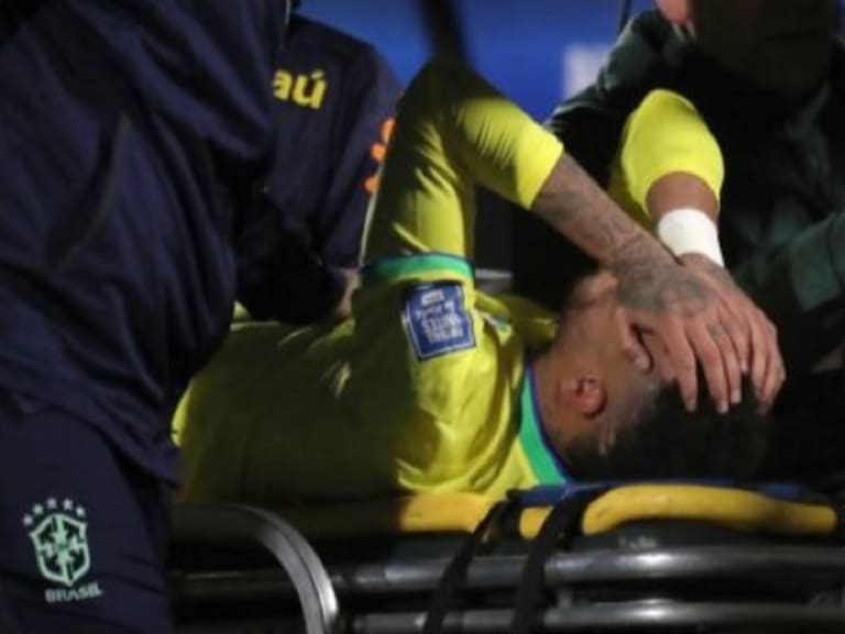 Se confirma terrible lesión de Neymar: será operado y estará fuera de las canchas entre seis y ocho meses