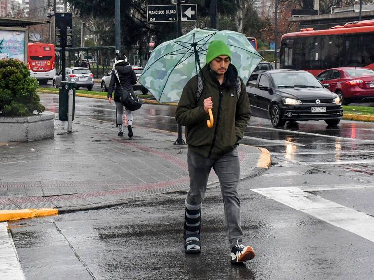 Lluvia en Santiago este domingo: a qué hora comenzarían las posibles precipitaciones durante el Día de la madre