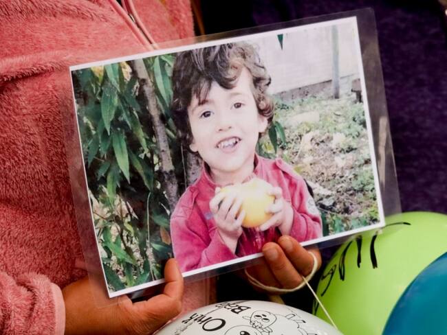 “El tiempo nos dio la razón”: madre de Tomás Bravo tras cierre de investigación contra tío abuelo