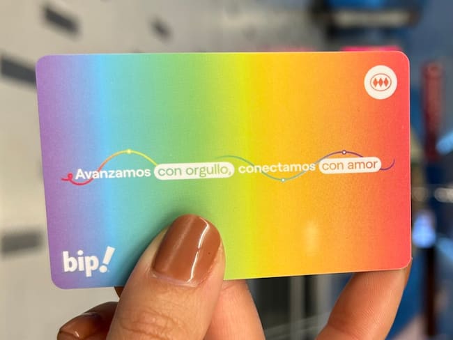 Metro de Santiago lanza edición especial de tarjeta Bip! en conmemoración del Día del Orgullo: cómo y dónde adquirirla