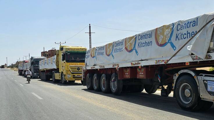 Cientos de camiones con ayuda humanitaria ingresan a Gaza desde Egipto ante cierre del paso Rafah