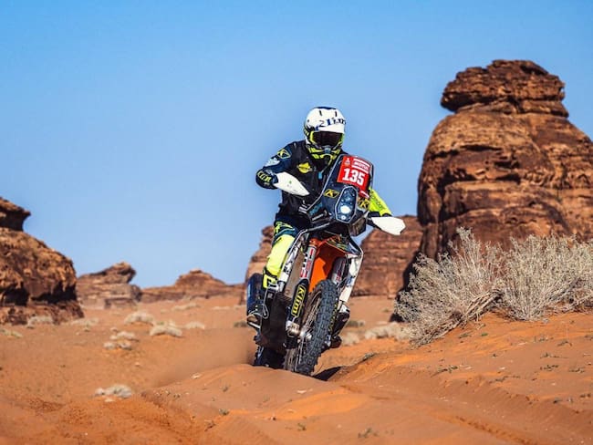 Piloto español queda grave tras accidente en la segunda etapa del Rally Dakar 2024