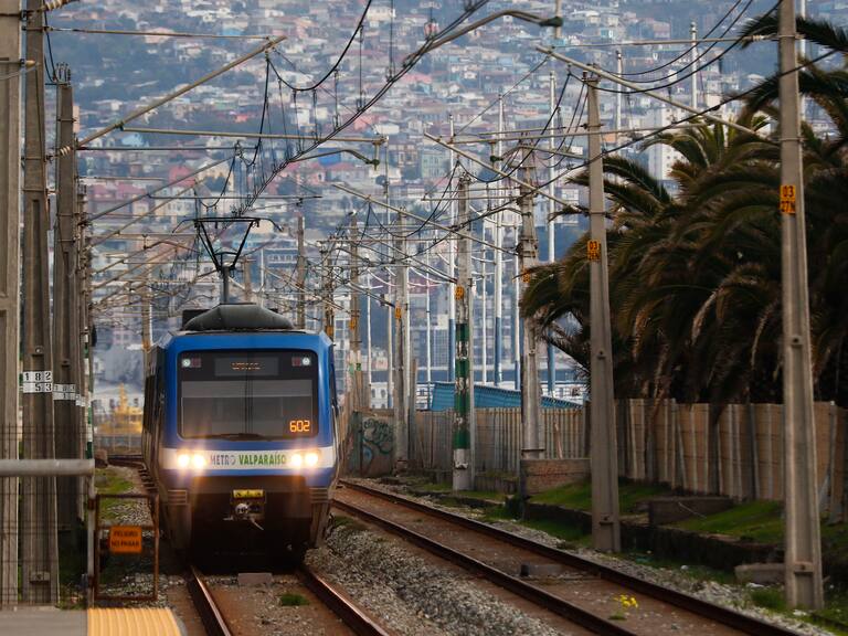 La empresa española que toma ventaja para el estudio del tren Valparaíso - Santiago: $15 mil millones cuesta el proyecto